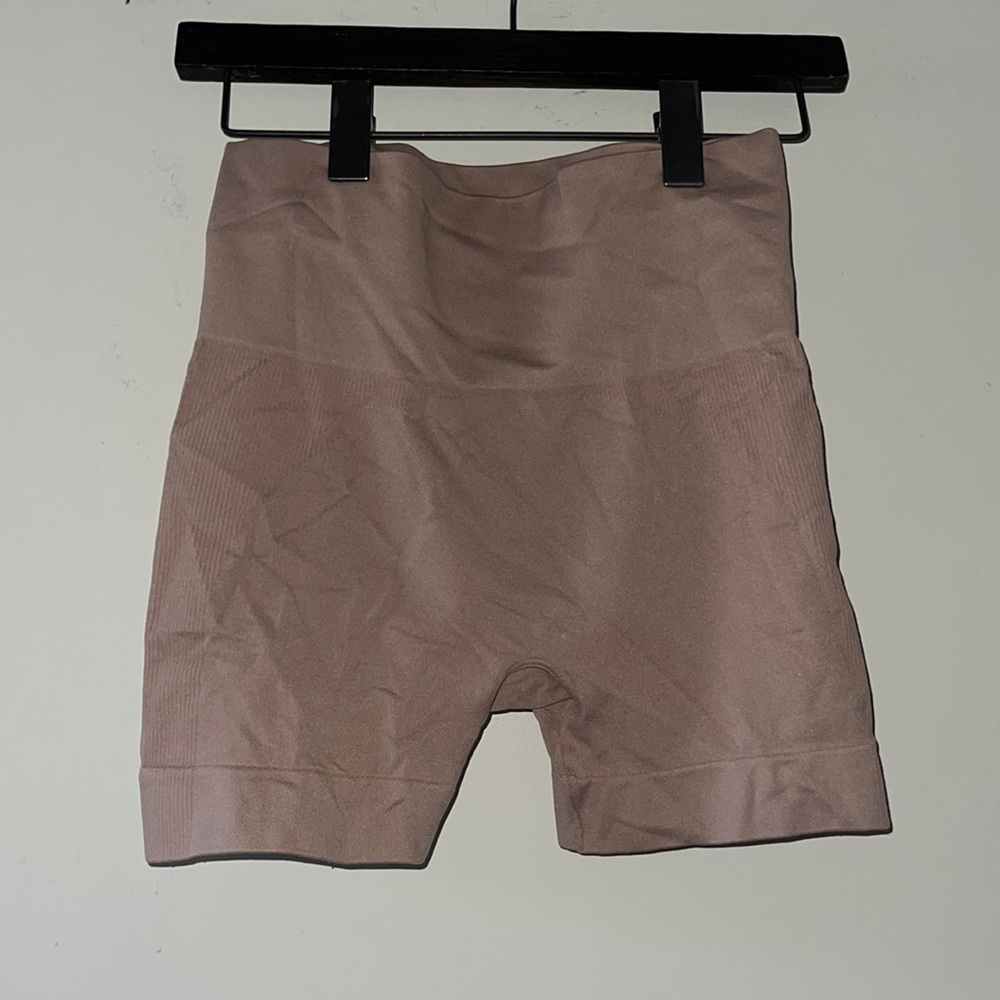 SETACTIVE- S. Blush pink - worn once. 6”